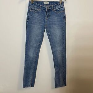 Aeropostale Bayla Skinny Jean. Size 00‎
